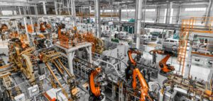 Formarsi nella meccatronica vuol dire assicurarsi un futuro professionale solido: questa disciplina è alla base dell'automazione industriale. Nella foto i sistemi automatizzati di un'industria di automotive.